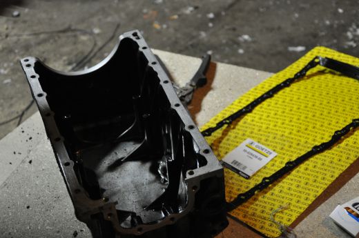 Nowa miska - niech żyje długo i szczęśliwie ;-)